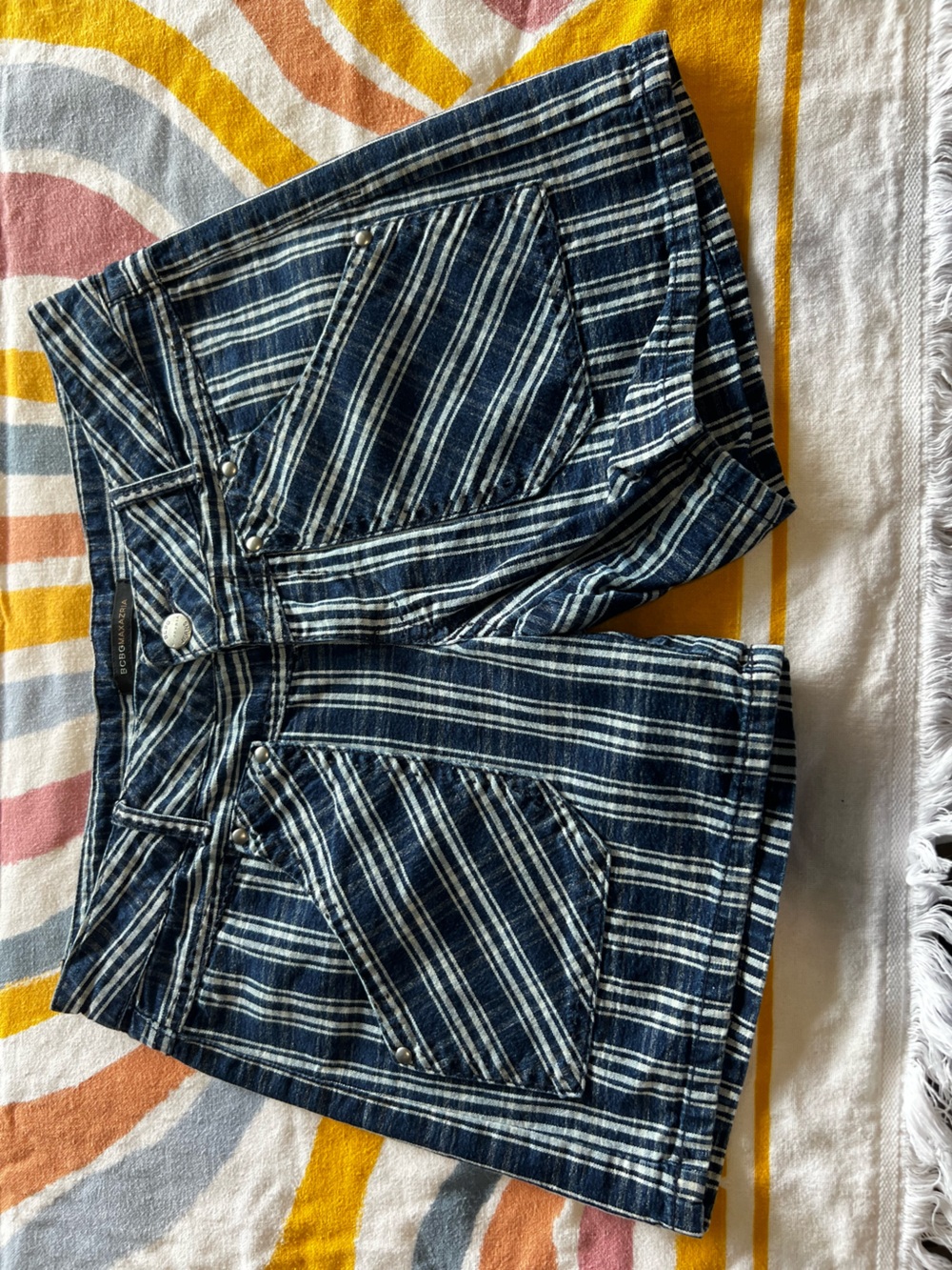 BCBGMAXAZRIA Navy Stripe Women’s Shorts 418.5